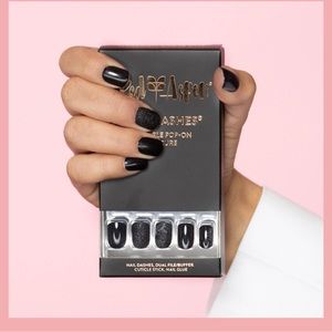 Red Aspen Alis Black Tie Affair Nail Dashes Press On Fake Nails Manicure Set